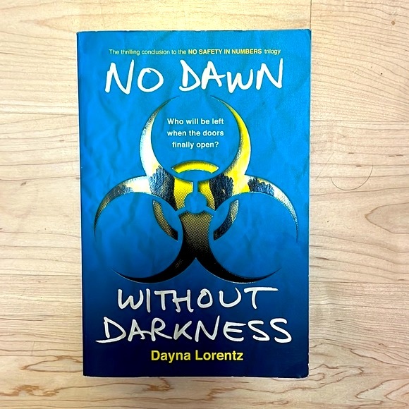 No Dawn Without Darkness, a book by Dayna Lorentz - Picture 1 of 4